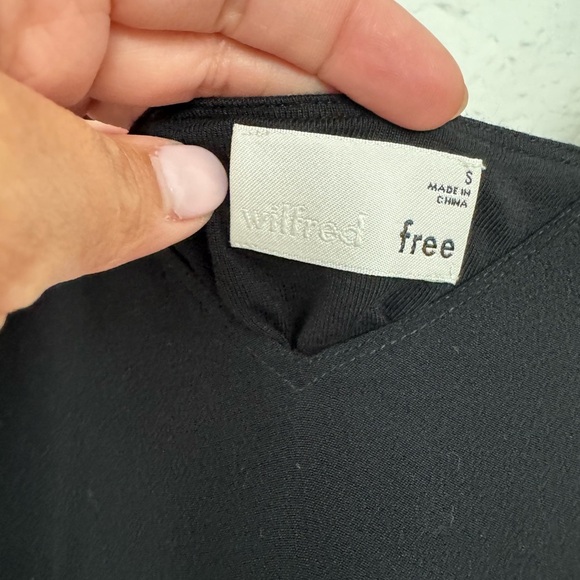 Aritzia | wilfred free Black Tank Top​​ - Picture 4 of 8